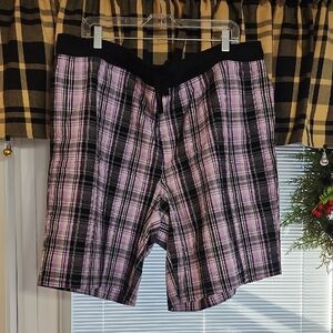 Plaid Women's Shorts in Black and Pink